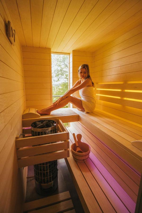 Apartment In Heaven *